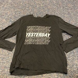 City Streets long sleeve tee sz. L